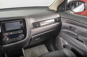 Внедорожник Mitsubishi Outlander 2015 года, 2199000 рублей, Томск