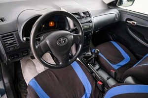 Седан Toyota Corolla 2008 года, 879000 рублей, Красноярск