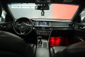 Седан Kia Optima 2017 года, 2120000 рублей, Курск