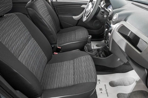 Хетчбэк Renault Sandero 2010 года, 579000 рублей, Барнаул