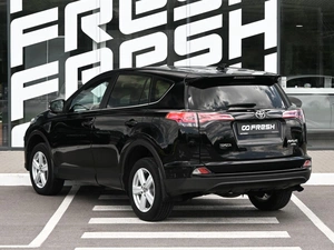 Внедорожник Toyota RAV4 2017 года, 2170000 рублей, Волгоград