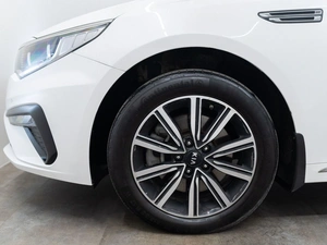 Седан Kia Optima 2019 года, 1999000 рублей, Красноярск