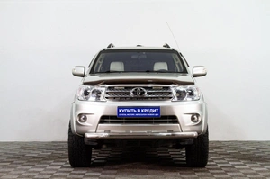 Внедорожник Toyota Fortuner 2010 года, 2609000 рублей, Сургут