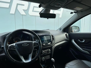 Хетчбэк ВАЗ (LADA) XRAY Cross 2019 года, 929000 рублей, Ижевск