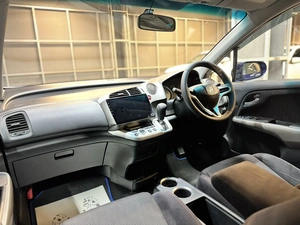 Минивэн Honda Stream 2010 года, 997000 рублей, Красноярск