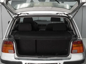 Хетчбэк Volkswagen Golf 2003 года, 380000 рублей, Ростов-на-Дону