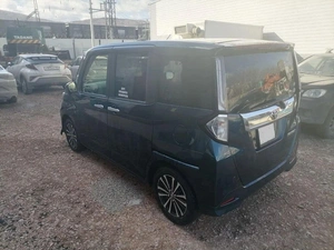 Минивэн Toyota Roomy 2021 года, 1328249 рублей, Красноярск