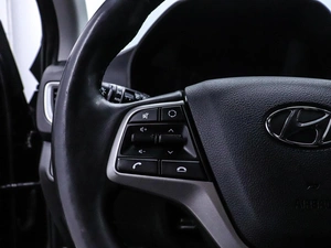 Седан Hyundai Solaris 2017 года, 1249000 рублей, Красноярск