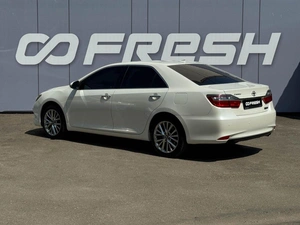Седан Toyota Camry 2018 года, 2399000 рублей, Кропоткин