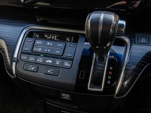 Минивэн Honda Stepwgn Spada 2016 года, 2270000 рублей, Краснодар