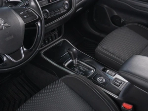 Внедорожник Mitsubishi Outlander 2019 года, 1499000 рублей, Сургут