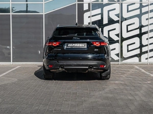 Внедорожник Jaguar F-Pace 2017 года, 2700000 рублей, Краснодар