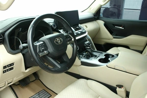Внедорожник Toyota Land Cruiser 2021 года, 10390000 рублей, Красноярск