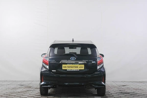 Хетчбэк Toyota Aqua 2019 года, 1349000 рублей, Кемерово