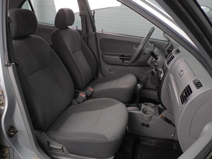 Седан Kia Rio 2005 года, 549000 рублей, Воронеж