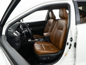 Седан Toyota Camry 2017 года, 1900046 рублей, Москва