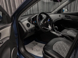 Седан Chevrolet Cruze 2013 года, 639000 рублей, Красноярск