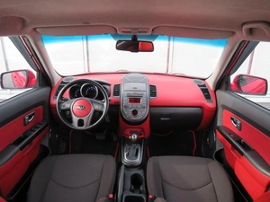 Хэтчбек Kia Soul 2013 года, 1100000 рублей, Брянск