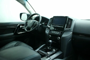 Внедорожник Toyota Land Cruiser 2021 года, 9360000 рублей, Красноярск