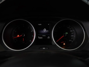 Внедорожник Volkswagen Tiguan 2017 года, 2230000 рублей, Волгоград