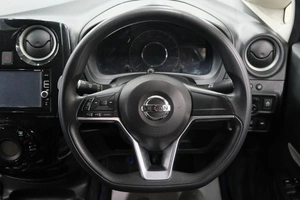 Хетчбэк Nissan Note 2017 года, 1449000 рублей, Омск