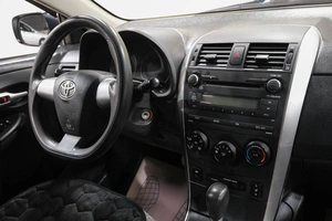 Седан Toyota Corolla 2010 года, 949000 рублей, Новокузнецк