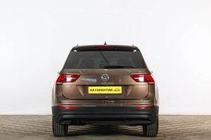 Внедорожник Volkswagen Tiguan 2019 года, 2159000 рублей, Тюмень