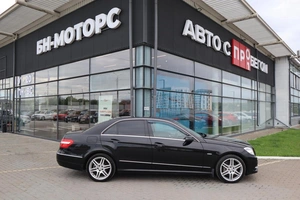 Седан Mercedes-benz E-класс 2010 года, 2150000 рублей, Мирное