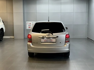 Универсал Toyota Corolla Fielder 2010 года, 797000 рублей, Красноярск