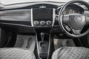 Универсал Toyota Corolla Fielder 2018 года, 1349000 рублей, Барнаул