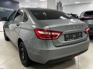 Седан ВАЗ (LADA) Vesta 2018 года, 820000 рублей, Ачинск
