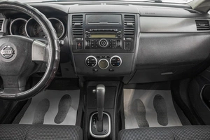 Седан Nissan Tiida 2011 года, 749000 рублей, Барнаул