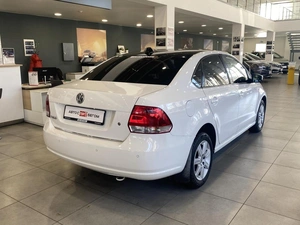 Седан Volkswagen Polo 2013 года, 860000 рублей, Орёл