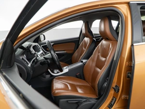 Седан Volvo S60 2012 года, 997077 рублей, Москва