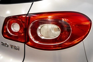 Внедорожник Volkswagen Tiguan 2010 года, 949000 рублей, Барнаул