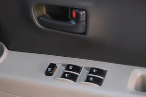 Хетчбэк Toyota Passo 2004 года, 299000 рублей, Омск