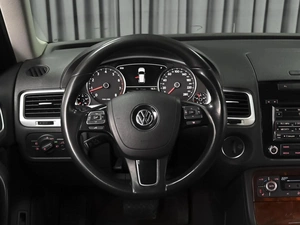 Внедорожник Volkswagen Touareg 2012 года, 1998000 рублей, Ставрополь