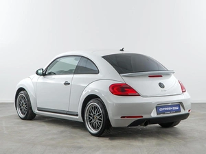 Хетчбэк Volkswagen Beetle 2013 года, 1188055 рублей, Москва