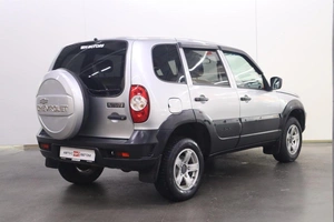 Внедорожник Chevrolet Niva 2019 года, 820000 рублей, Брянск