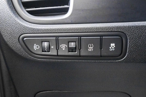 Хетчбэк Kia Rio X-Line 2020 года, 1049000 рублей, Барнаул