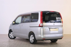Минивэн Nissan Serena 2007 года, 1149000 рублей, Омск