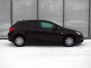 Хетчбэк Opel Astra 2013 года, 859000 рублей, Тверь