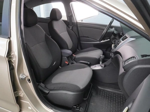 Седан Hyundai Solaris 2011 года, 899000 рублей, Воронеж