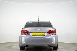 Седан Chevrolet Cruze 2010 года, 669000 рублей, Оренбург