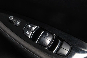 Хетчбэк Nissan Leaf 2017 года, 1459000 рублей, Сургут