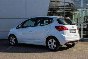 Минивэн Kia Venga 2012 года, 895000 рублей, Ярославль