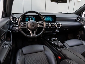 Хетчбэк Mercedes-benz A-класс 2019 года, 2098000 рублей, Краснодар