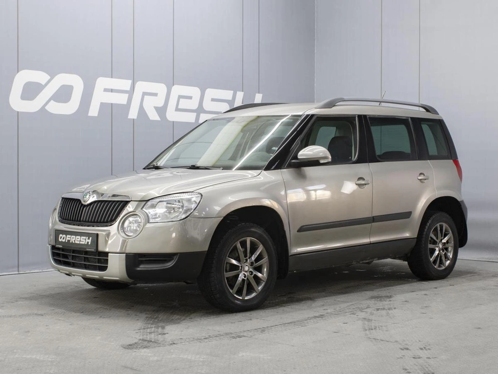 Внедорожник Skoda Yeti 2012 года, 860000 рублей, Омск