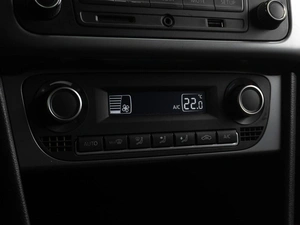 Седан Volkswagen Polo 2016 года, 777000 рублей, Тюмень