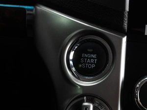 Внедорожник Toyota Land Cruiser 2012 года, 2949000 рублей, Тюмень